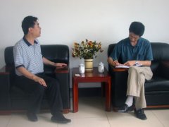 我校董事長楊德明先生接受《中國青年報》記者采訪