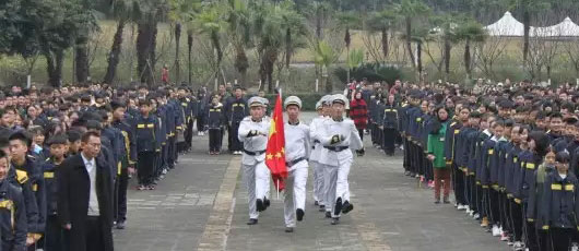  中學(xué)部開學(xué)典禮：吐納春息，啟夢高飛吧！ 