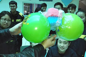  雞蛋撞地球,砸出好創(chuàng)意 成都美視師一學(xué)校學(xué)生腦洞大開 