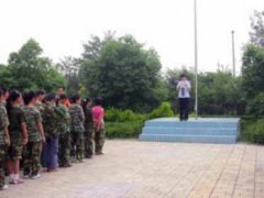 中學(xué)迎教師節(jié)學(xué)生獻(xiàn)禮活動(dòng)