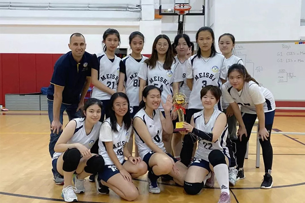 喜報丨CISA 女子籃球再次奪冠，美視學子在各個賽場收獲了不俗的成績！