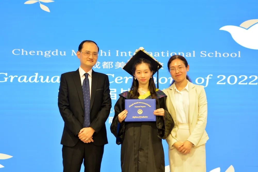 這個(gè)女孩不得了！學(xué)藝兼修，英國G5、加拿大TOP1等世界頂尖名校統(tǒng)統(tǒng)收入囊中！