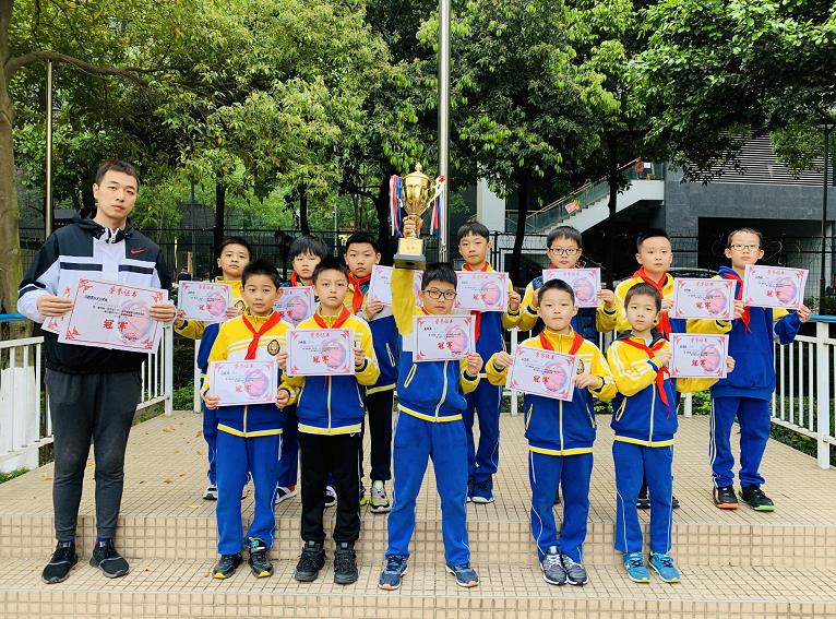 中國部·小學U10籃球隊勇奪高新區(qū)冠軍